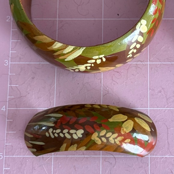 Colorful Leaf Patterned Bangle Set - Picture 5 of 5